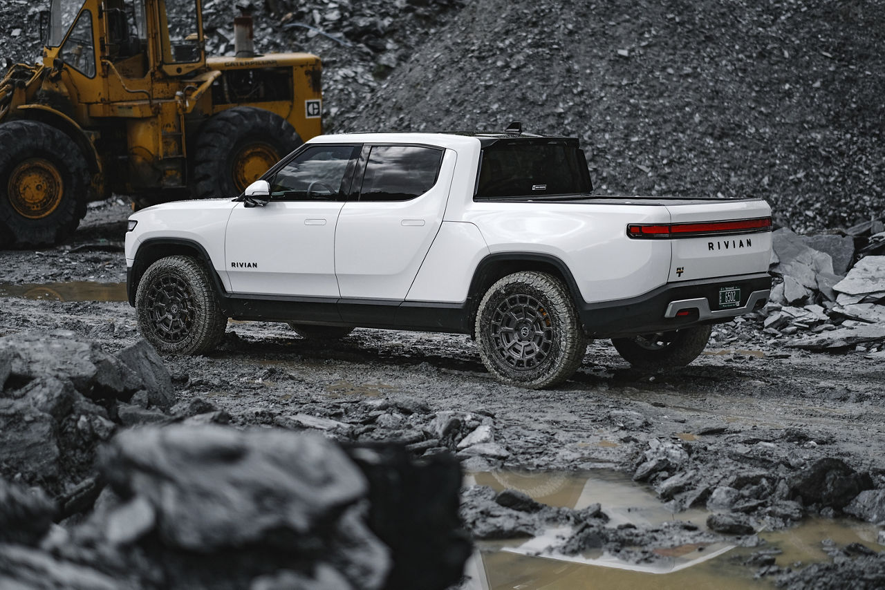 2022 Rivian R1T - Black Rhino VOLTAIC - Gun Metal | Black Rhino